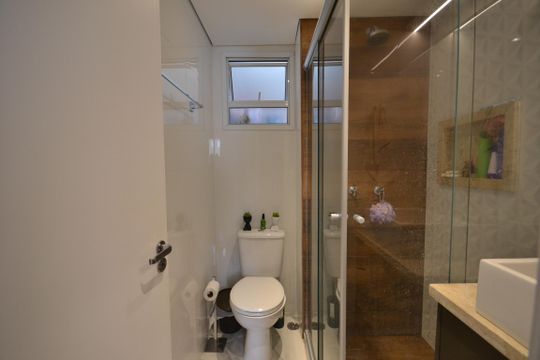 Banheiro Social de apartamento à venda com 2 quartos, 70m² em Jaguaré, São Paulo