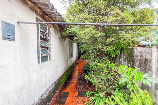 Quintal  de casa para alugar com 3 quartos, 250m² em Vila Ré, São Paulo