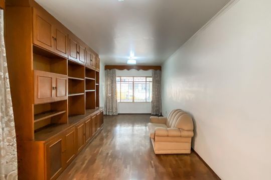 Casa para alugar com 3 quartos, 250m² em Vila Ré, São Paulo