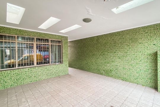 Garagem  de casa para alugar com 3 quartos, 250m² em Vila Ré, São Paulo