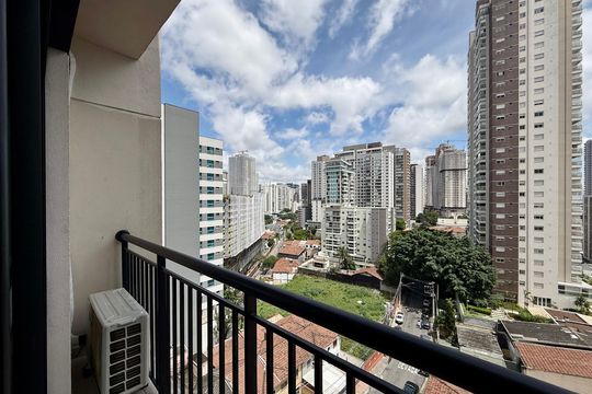 Sacada  de kitnet/studio para alugar com 1 quarto, 30m² em Jardim das Acacias, São Paulo