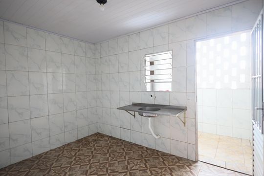 Cozinha de casa para alugar com 1 quarto, 42m² em Veloso, Osasco