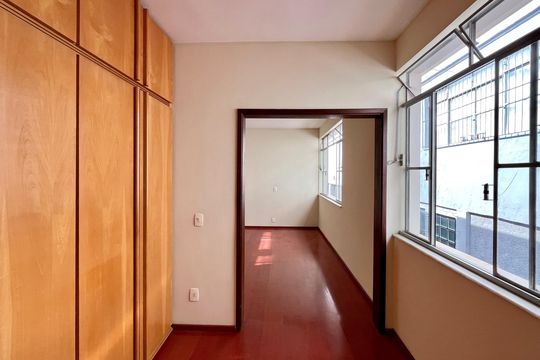 Apartamento para alugar com 3 quartos, 100m² em Sagrada Família, Belo Horizonte