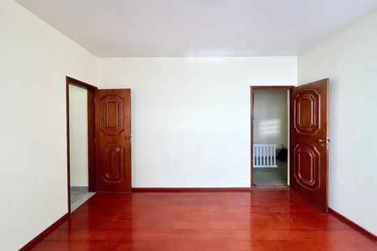 Apartamento para alugar com 3 quartos, 100m² em Sagrada Família, Belo Horizonte
