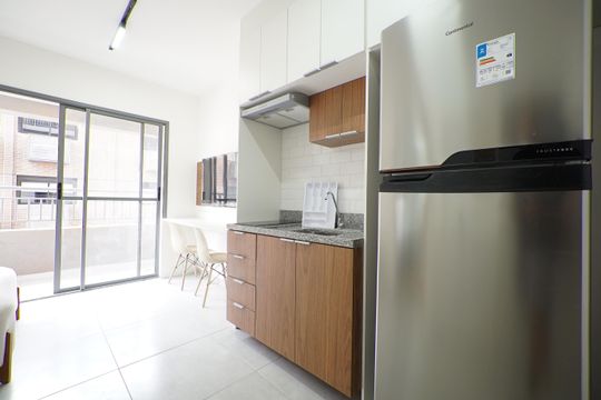 Cozinha de apartamento para alugar com 1 quarto, 28m² em Liberdade, São Paulo