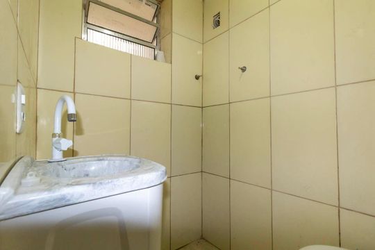 Banheiro 1 de casa para alugar com 2 quartos, 65m² em Jardim Penha, São Paulo