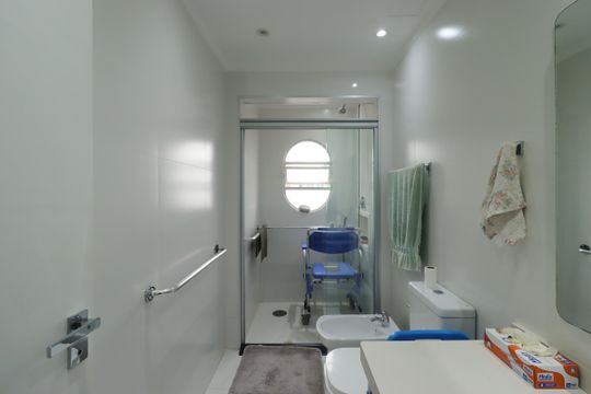Banheiro Social de apartamento à venda com 3 quartos, 137m² em Jardim Bela Vista, Santo André