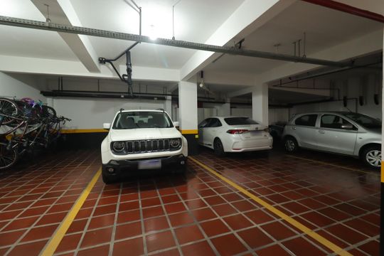 Garagem de apartamento à venda com 3 quartos, 137m² em Jardim Bela Vista, Santo André