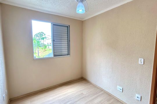 Quarto 1 de apartamento para alugar com 2 quartos, 40m² em Água Chata, Guarulhos