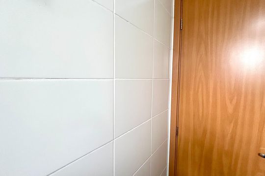 Banheiro de apartamento para alugar com 2 quartos, 40m² em Água Chata, Guarulhos