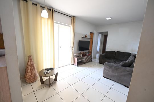 Apartamento à venda com 3 quartos, 65m² em Parque Oeste Industrial, Goiânia