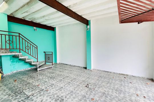 Garagem de casa para alugar com 2 quartos, 125m² em Outeiro de Passárgada, Cotia