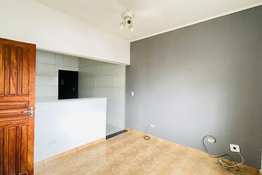 Sala de casa para alugar com 2 quartos, 125m² em Outeiro de Passárgada, Cotia