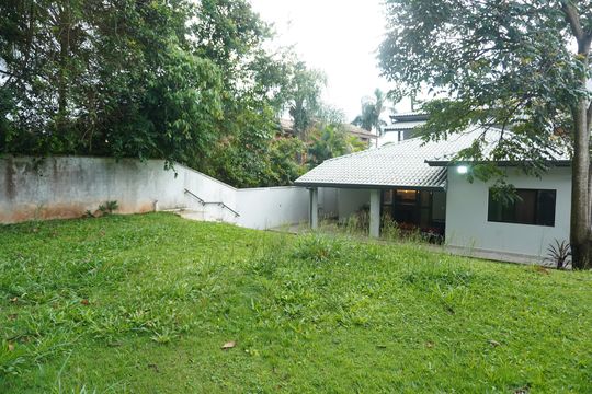 Área externa de casa de condomínio à venda com 3 quartos, 650m² em Residencial Seis (alphaville), Santana de Parnaíba