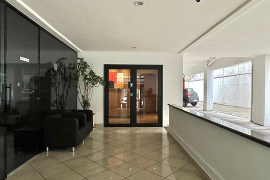 Hall de entrada de apartamento para alugar com 1 quarto, 55m² em Vila Clementino, São Paulo