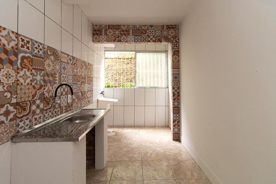 Cozinha de apartamento à venda com 1 quarto, 40m² em Camaquã, Porto Alegre