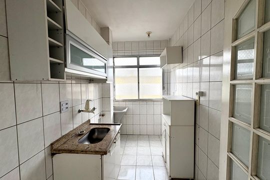 Cozinha de apartamento para alugar com 1 quarto, 35m² em Pechincha, Rio de Janeiro