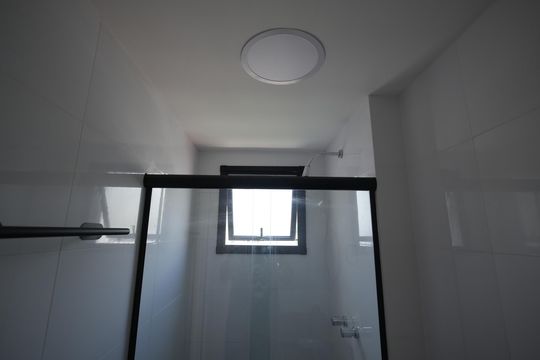 Banheiro Social de apartamento para alugar com 2 quartos, 50m² em Campestre, Santo André