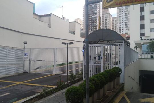 Fachada de apartamento para alugar com 3 quartos, 80m² em Santana, São Paulo