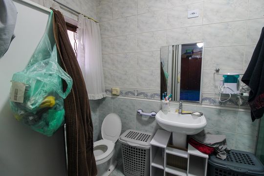 Banheiro do Quarto 1 de casa à venda com 3 quartos, 250m² em Jardim Ester Yolanda, São Paulo