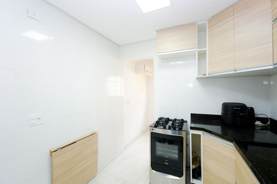 Cozinha de apartamento para alugar com 2 quartos, 56m² em Jardim Odete, Guarulhos