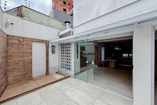 Área externa de casa à venda com 3 quartos, 201m² em Vila Formosa, São Paulo