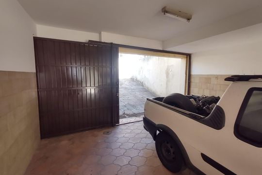 Garagem de casa para alugar com 3 quartos, 285m² em Sarandi, Porto Alegre