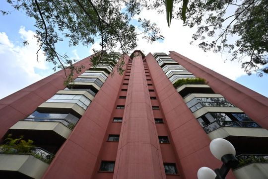 Fachada de apartamento à venda com 1 quarto, 147m² em Vila Suzana, São Paulo