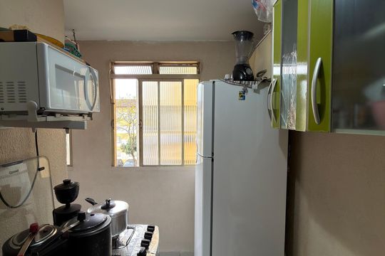 Cozinha de apartamento à venda com 2 quartos, 54m² em Bairro dos Casa, São Bernardo do Campo