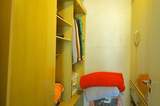 Suíte - Closet  de casa à venda com 2 quartos, 252m² em Parque Terra Nova, São Bernardo do Campo
