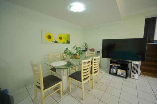 Sala de jantar  de casa à venda com 2 quartos, 252m² em Parque Terra Nova, São Bernardo do Campo
