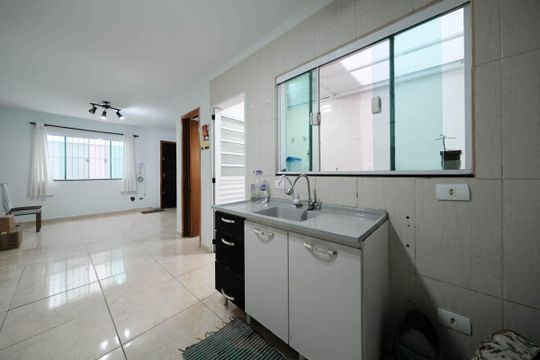Sala/Cozinha de casa de condomínio à venda com 2 quartos, 72m² em Vila Ré, São Paulo
