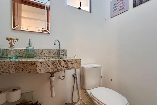 lavabo de apartamento à venda com 2 quartos, 113m² em Carlos Prates, Belo Horizonte