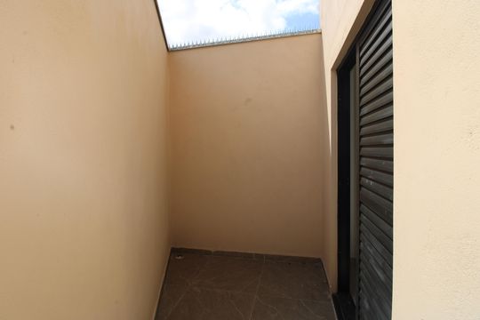 Área externa privativa fechado de apartamento à venda com 2 quartos, 40m² em Itaquera, São Paulo