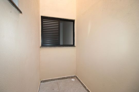 Área de ventilação de apartamento à venda com 2 quartos, 40m² em Itaquera, São Paulo