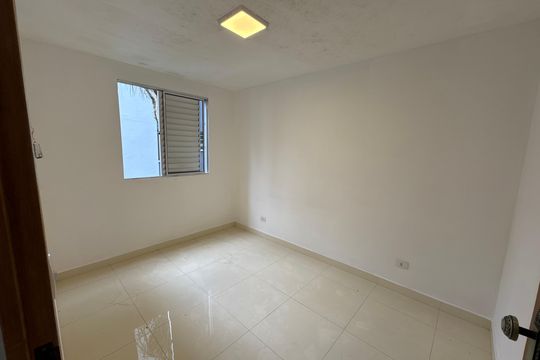 Quarto 2 de apartamento para alugar com 2 quartos, 55m² em Lajeado, Cotia
