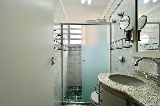 Banheiro de apartamento para alugar com 2 quartos, 79m² em Vila Mascote, São Paulo