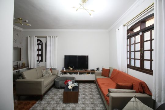 Casa à venda com 5 quartos, 230m² em Jardim Elizabeth, São Paulo