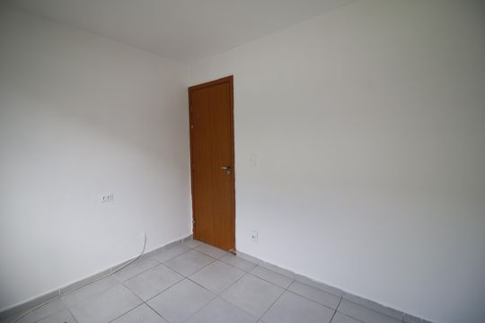 Quarto 2 de apartamento para alugar com 2 quartos, 55m² em Taquara, Rio de Janeiro