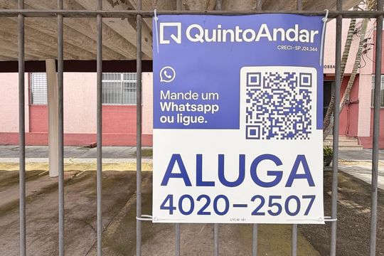 Plaquinha  de casa para alugar com 2 quartos, 60m² em Vila Alvinopolis, São Bernardo do Campo