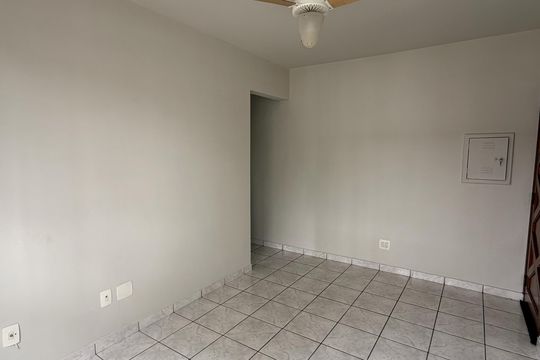 Sala de casa para alugar com 2 quartos, 60m² em Vila Alvinopolis, São Bernardo do Campo