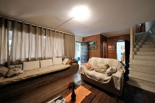 Casa à venda com 6 quartos, 400m² em Vila Santa Teresa, São Paulo