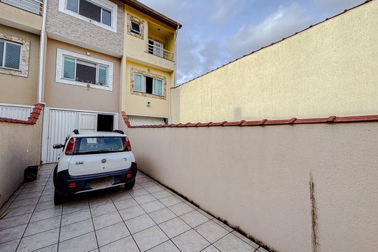 Garagem de casa à venda com 3 quartos, 155m² em Penha de França, São Paulo