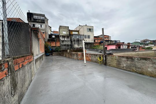 Terraço de casa para alugar com 2 quartos, 90m² em Jardim Julio, Barueri
