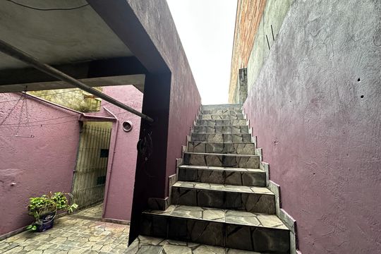 Quintal de casa para alugar com 2 quartos, 90m² em Jardim Julio, Barueri
