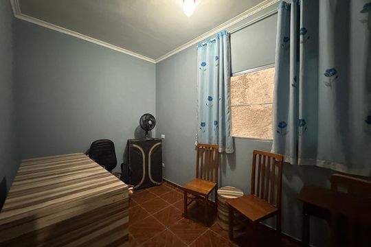 Quarto 1 de casa para alugar com 2 quartos, 90m² em Jardim Julio, Barueri