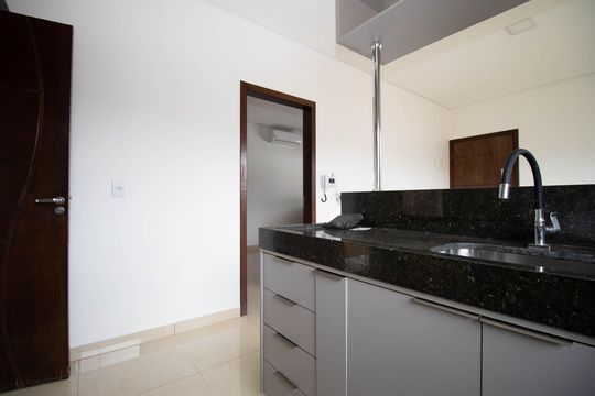 Cozinha de casa de condomínio para alugar com 1 quarto, 100m² em Estância Quintas da Alvorada, Brasília