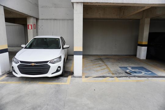 Garagem de apartamento à venda com 2 quartos, 48m² em Jardim America, Belo Horizonte