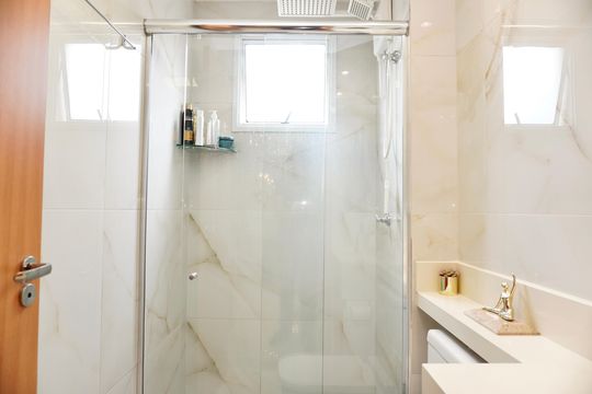Banheiro Social de apartamento à venda com 2 quartos, 48m² em Jardim America, Belo Horizonte