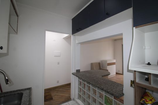 Cozinha de apartamento para alugar com 2 quartos, 46m² em Carandiru, São Paulo